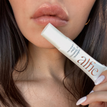 Load image into Gallery viewer, WATERMELON- Hyaluronic Acid + Peptide Lip Treatment
