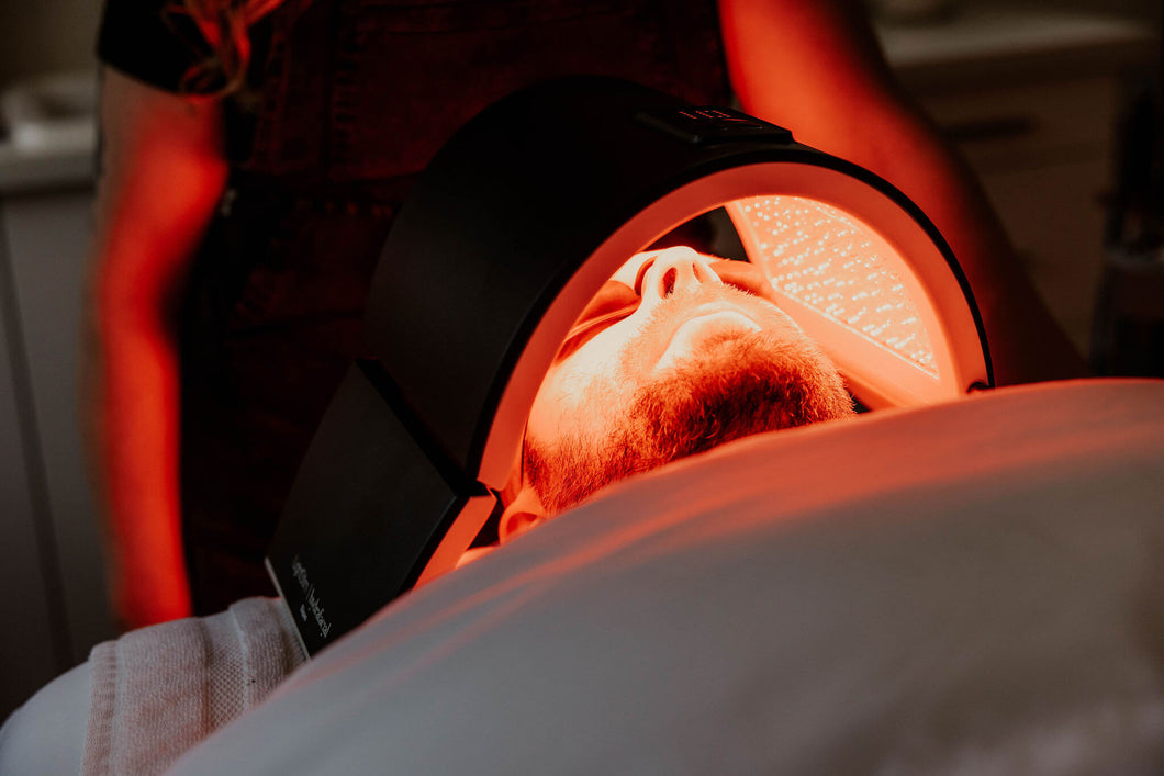 Deluxe Hydrafacial (includes booster + LED)